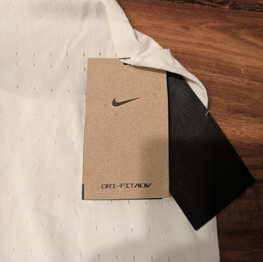 Nike White Chicago Marathon Men Medium Tank Top New 012025 - Picture 5 of 6